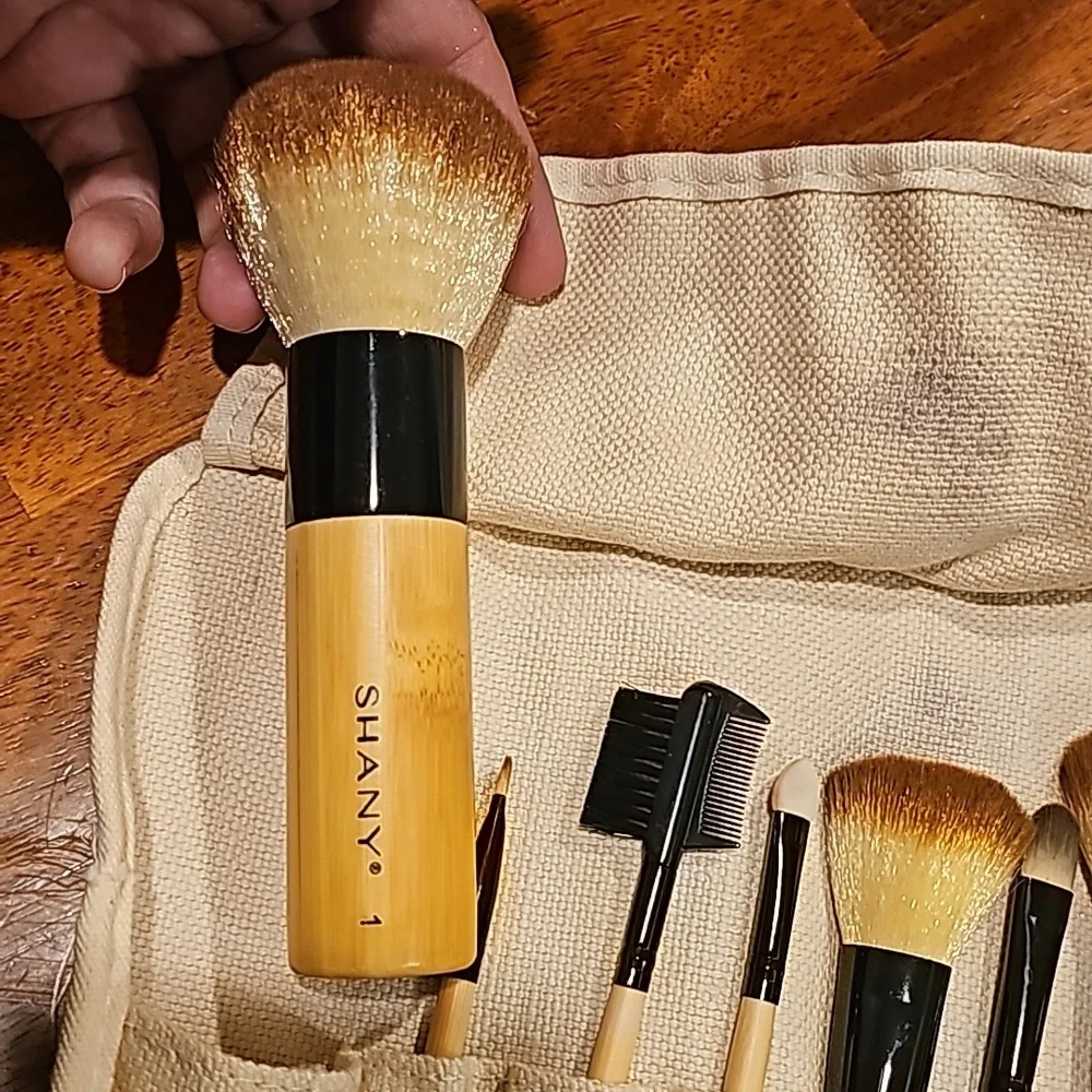 SHANY-Eco-Friendly Makeup Brush Set.